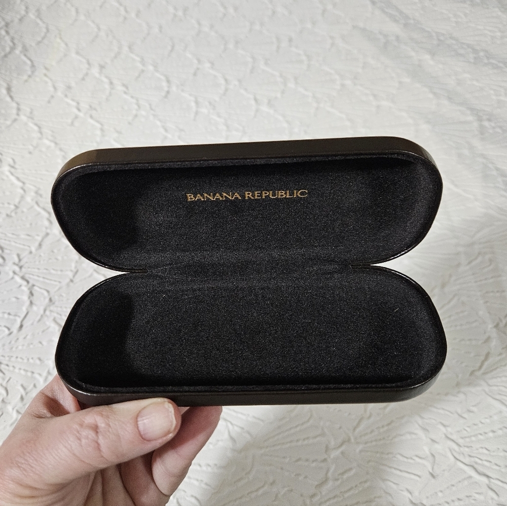Banana Republic Black and Gold Eyeglass Case - Picture 3 of 5
